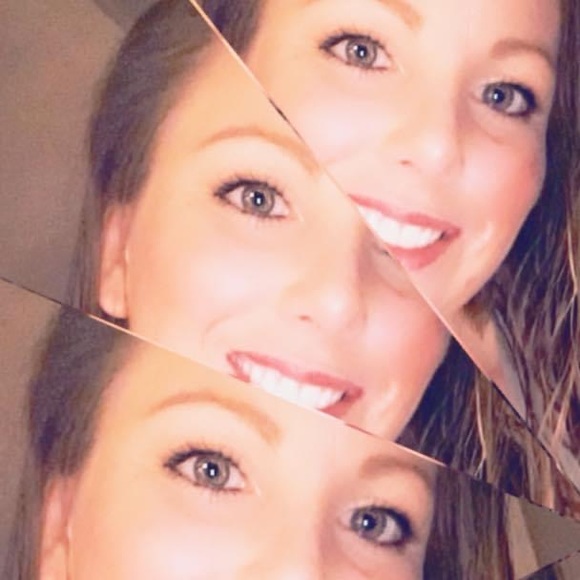 Meet your Posher, Cassandra - Picture 8 of 13